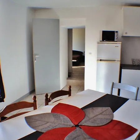 Le Calme De La Campagne A 10 Minutes Des Plages *